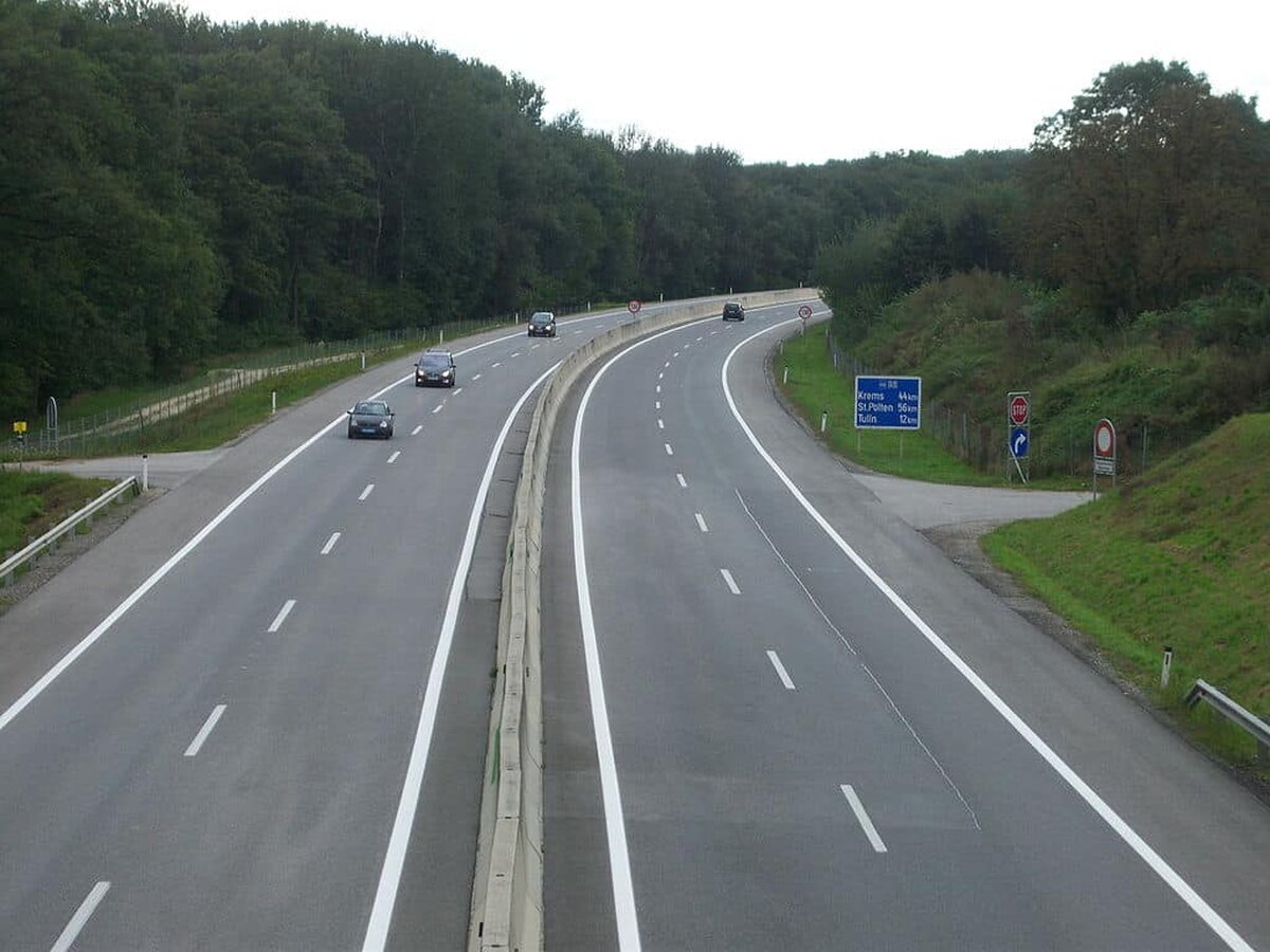 Peste 30% din banii alocaţi pentru drumurile expres în PNRR sunt destinaţi judeţului Maramureş