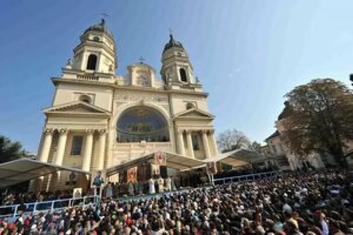 12-14-octombrie-2020-Pelerinaj-cu-ocazia-Sfintei-Cuvioase-Parascheva-la-manastirile-din-Iasi-si-imprejurimi-Optional-Vizitare-Iasi-7876637293_0_big