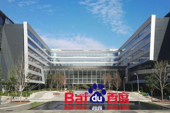 În China, gigantul tehnologic Baidu şi firma auto Geely vor produce vehicule electrice 1519801039073