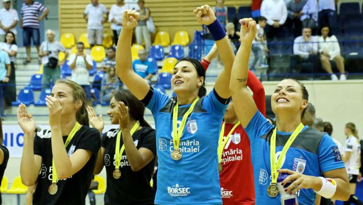 Cristina Neagu a făcut deplasarea cu CSM București în Polonia, pentru meciul cu MKS Lublin