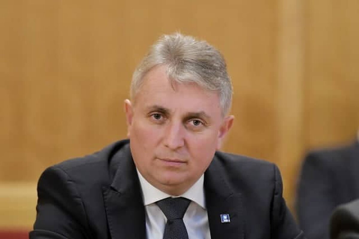 Lucian Bode afirmă că licitaţia pentru cumpărarea de autospeciale BMW este corectă