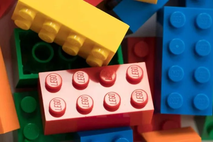 4453