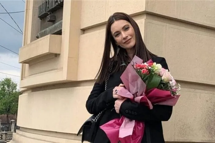 Andreea-Berecleanu-ce-rusine.-Parintii-vedetei-Antena-1-au-reactionat-imediat-A-fost-totul-strict-2-768x432-1