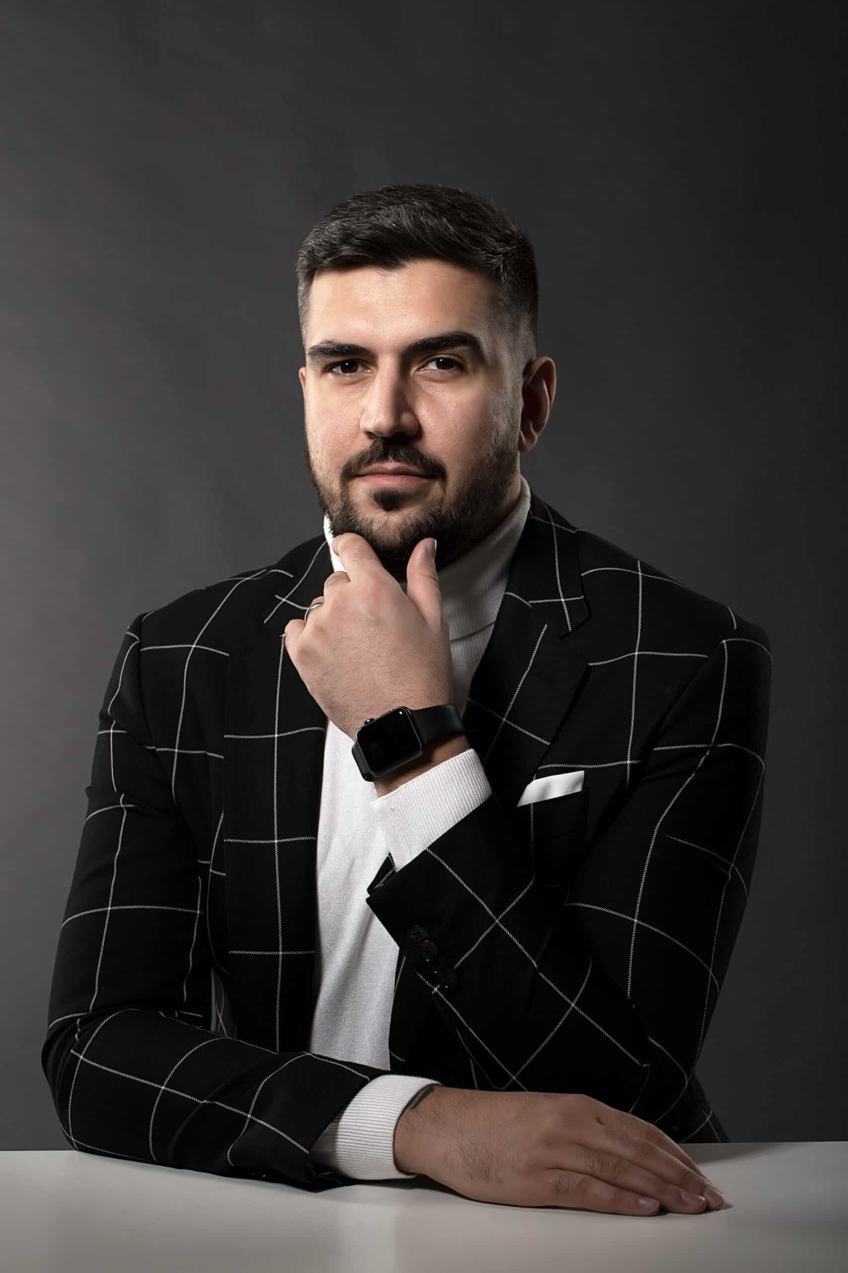 Proiect românesc evaluat la 3 milioane de euro: TOKHIT, o nouă rețea de socializare, unică în lume, bazată pe NFT și pe tehnologia Blockchain