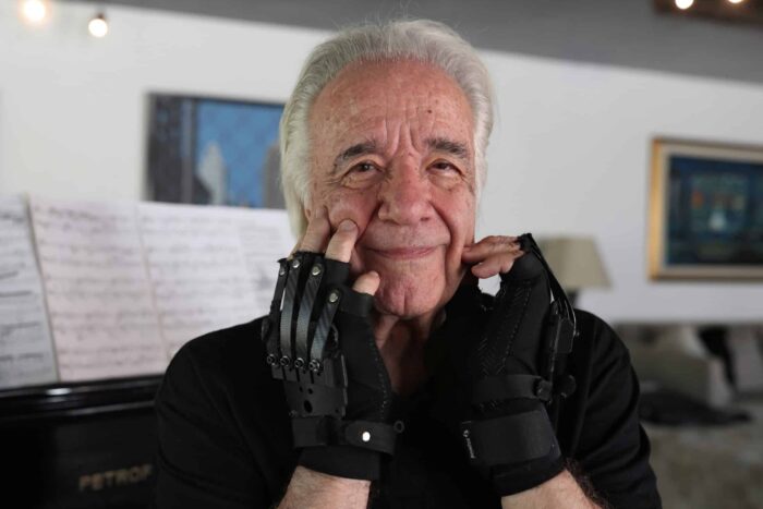 BIONICGLOVE scaled e1604591510498