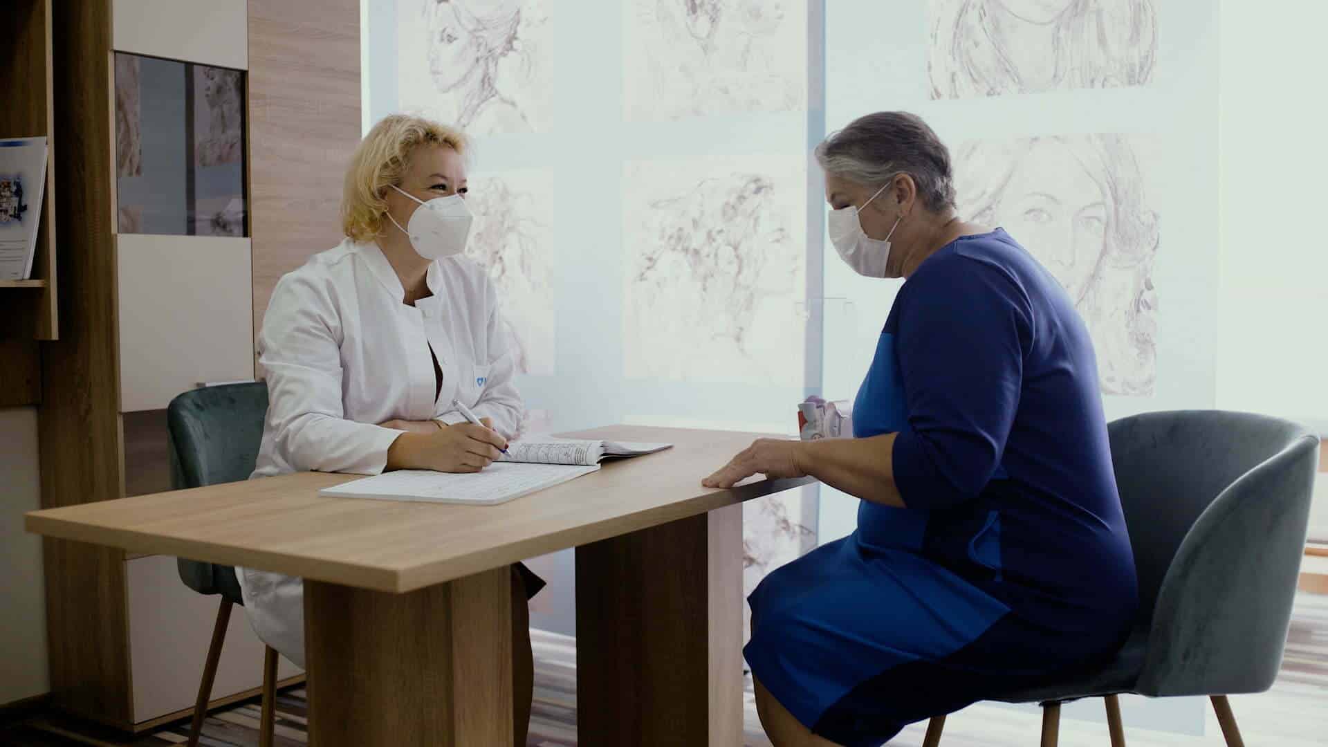 În contextul creșterii abrupte a numărului de cazuri COVID-19, MedLife deschide Centrul de Excelență în Diagnosticarea, Tratarea și Recuperarea Bolilor Sistemului Respirator din Craiova, o premieră în sud-vestul țării