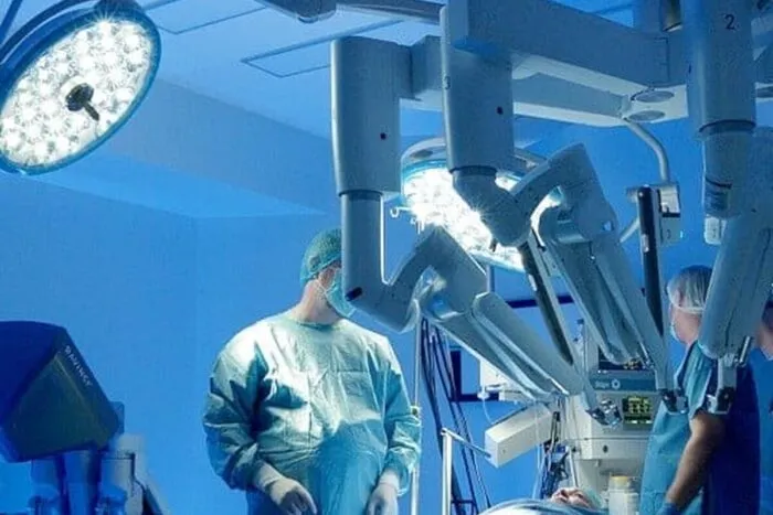 Chirurgie_Robotica_TV-Cadru3