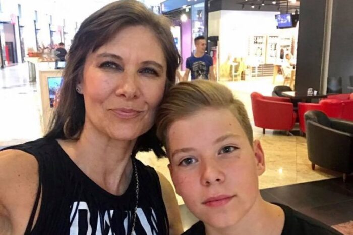 Cum arată la aproape 14 ani fiul Romaniței Iovan. Are șanse mari să calce pe urmele mamei sale 3