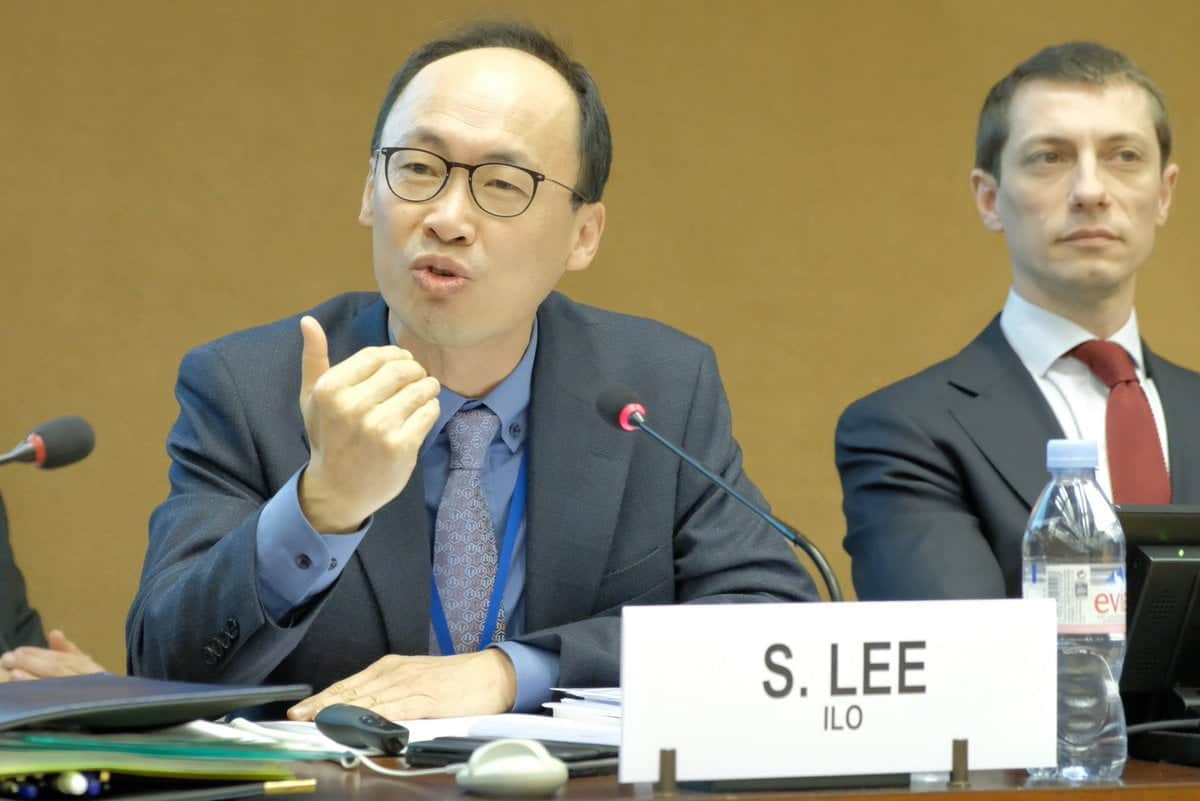 Tinerii riscă efecte traumatizante pe termen lung dacă îşi pierd locul de muncă