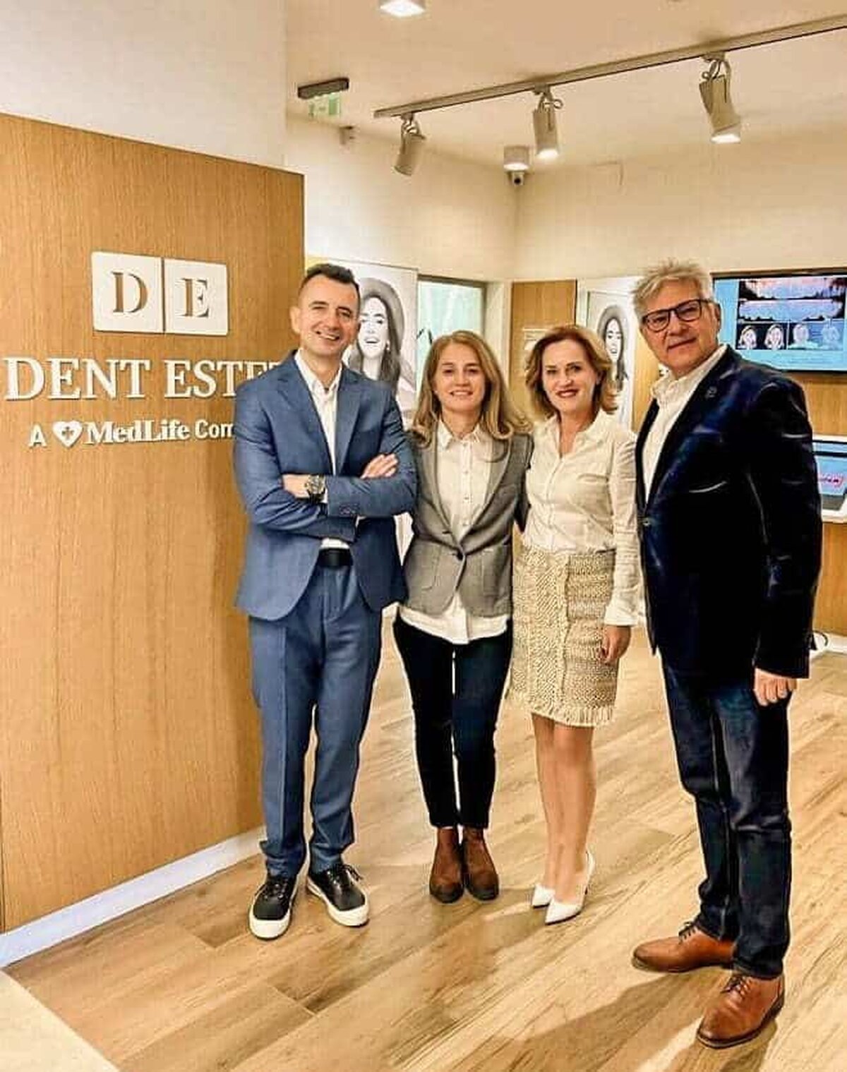 DENT ESTET, parte din grupul MedLife, intră pe piața stomatologică din Oradea prin achiziția pachetului de 60% din acțiunile clinicii Oradent by Dr. Costea