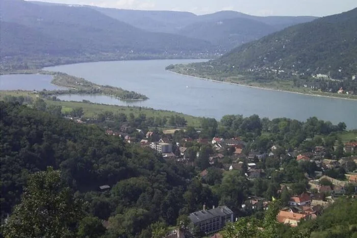 DonauknieVisegrad