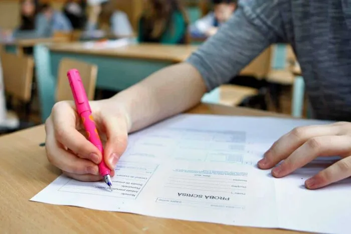 EVALUARE-NATIONALA-2019-ora-incepe-subiecte