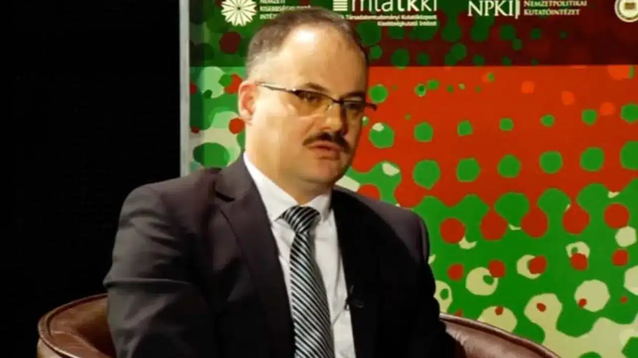 Drepturile fundamentale ale românilor – un scut faţă de puterea de stat, este opinia candidatului Avocatul Poporului