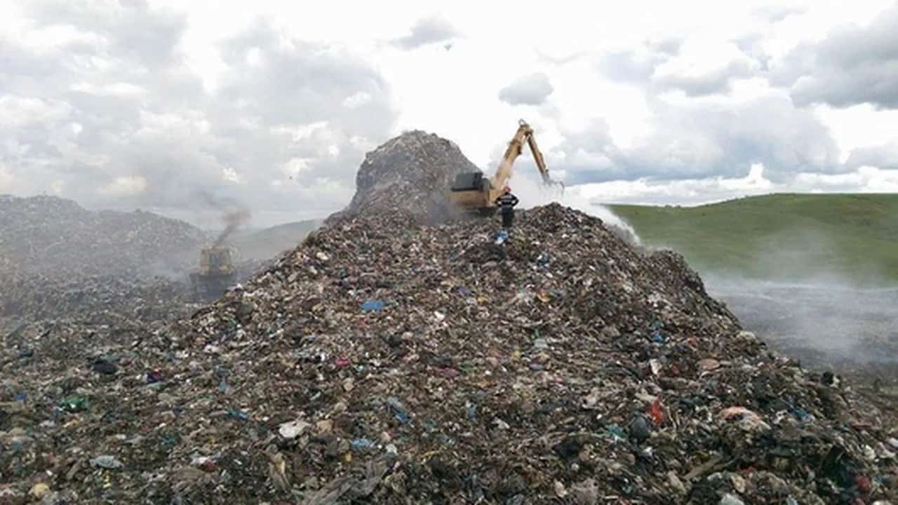 Groapa Glina, sănătatea oamenilor aruncată la gunoi