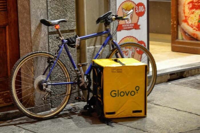Glovo Depositphotos