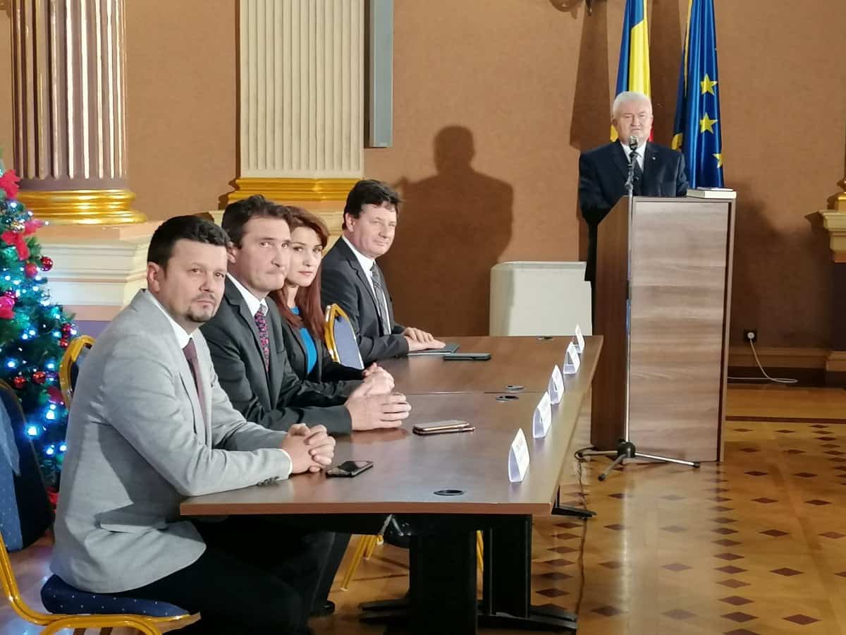Noul prefect de Arad, Gheorghe Stoian: Preiau postul cu dorinţa de a reda demnitatea funcţiei