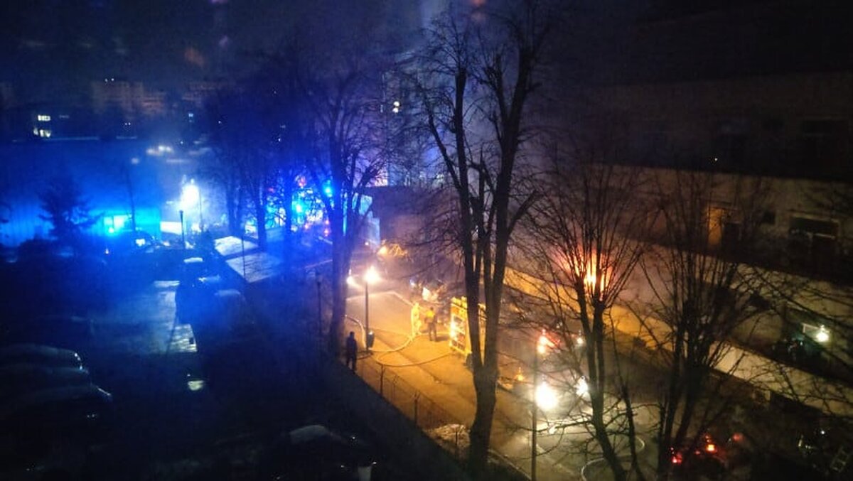 Update – Incendiu la Spitalul Matei Balş din Capitală: Patru persoane au murit carbonizate. A fost activat planul roşu