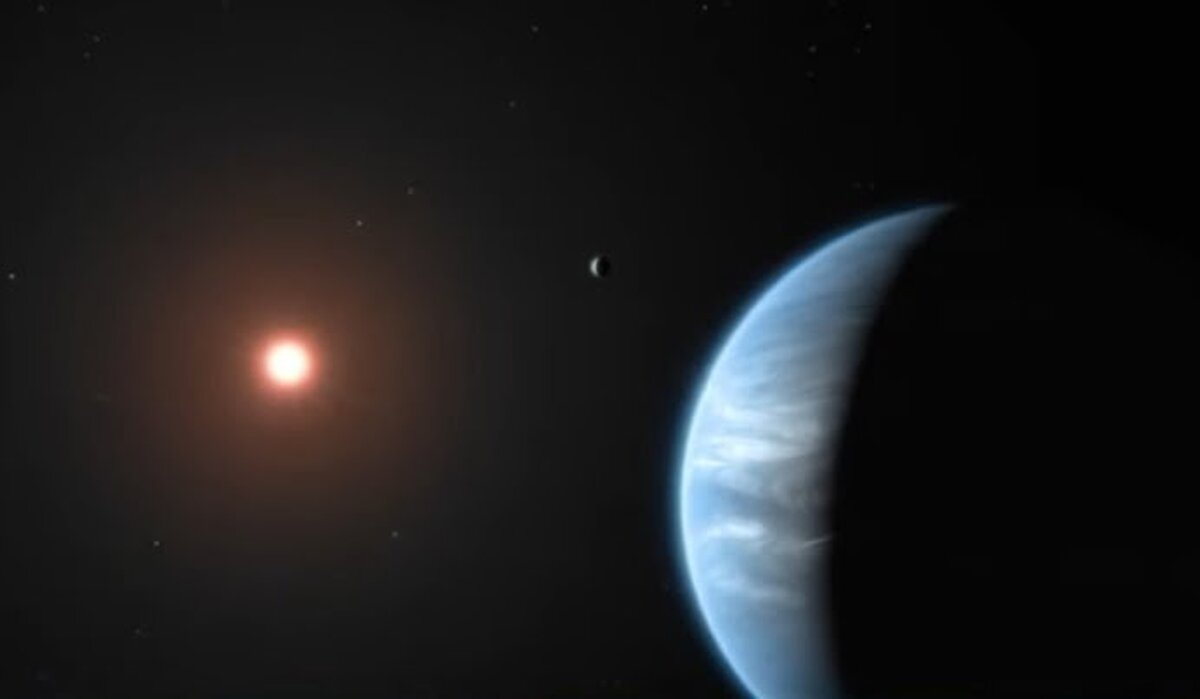 O exoplanetă gazoasă, mai mică decât Neptun, are nori de apă în atmosfera sa