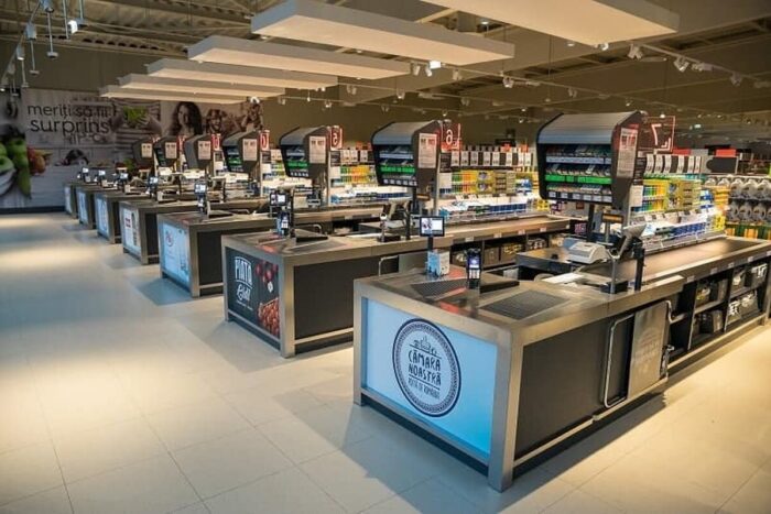 ANPC a început verificarea aplicării măsurilor de dezinfecţie anti-coronavirus din marile magazine Magazin Lidl 1 2