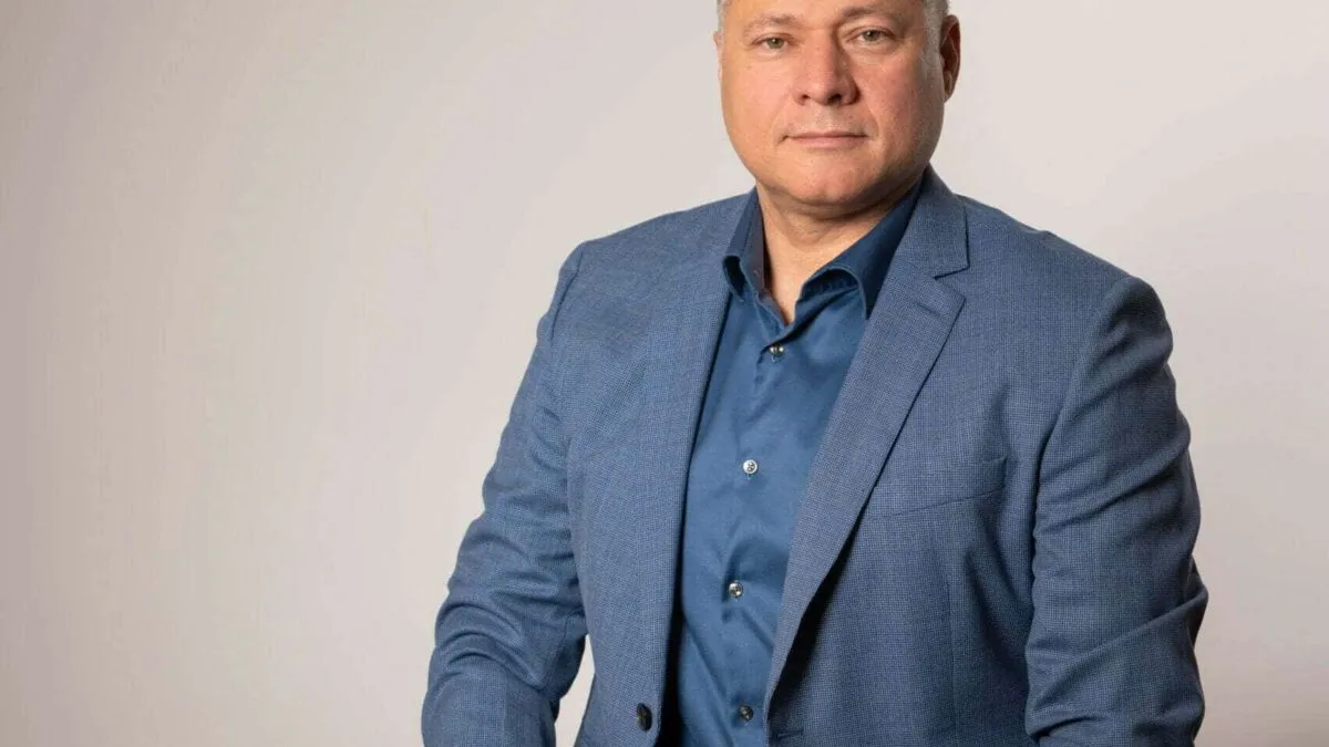 Mihai-Marcu-CEO-si-Presedinte-MedLife-Group-scaled