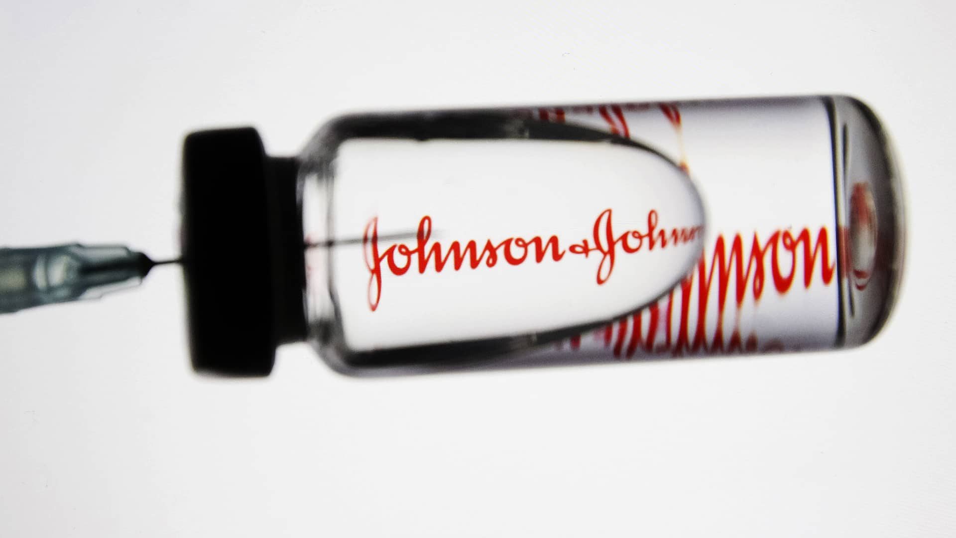 Johnson & Johnson a început livrările de vaccin către UE. România va primi o primă tranșă mai devreme de data programată