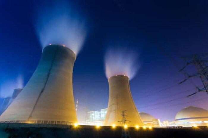 NP Controversa energiei nucleare