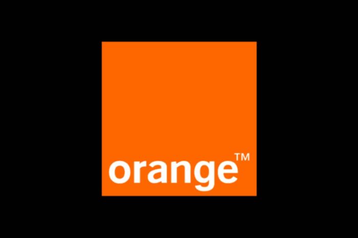Orange obliga clienti abonamente