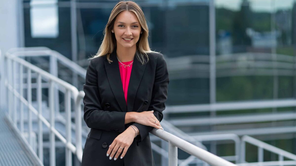 Otilia Bordei se alătură echipei Avison Young, pe postul de director al diviziei Office Otilia Bordei Avison Young scaled 1