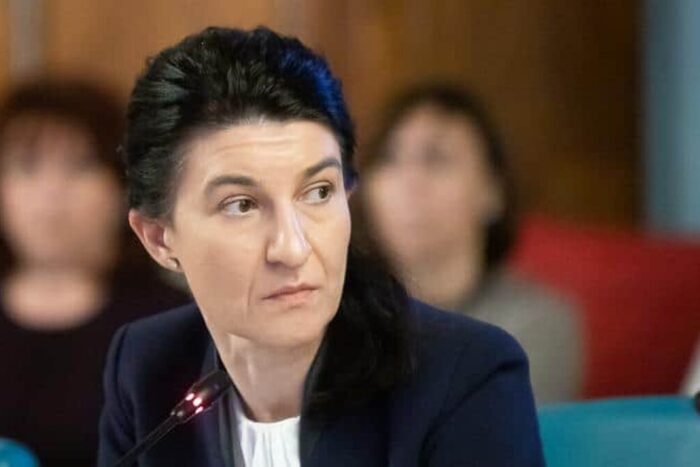 PWU2ZGY2MjI4MTI2YTE0YTY4MjQ3ZjhjYWNhM2MwZjAx.thumb