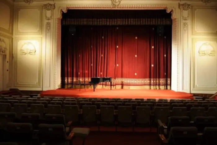Sala-de-Teatru-III