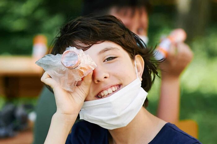 Salvati Copiii 1 alb