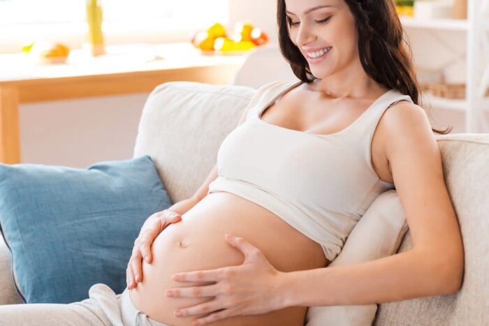Cum pot ajuta ședințele de fizioterapie femeile gravide Sarcina 1200x631 1