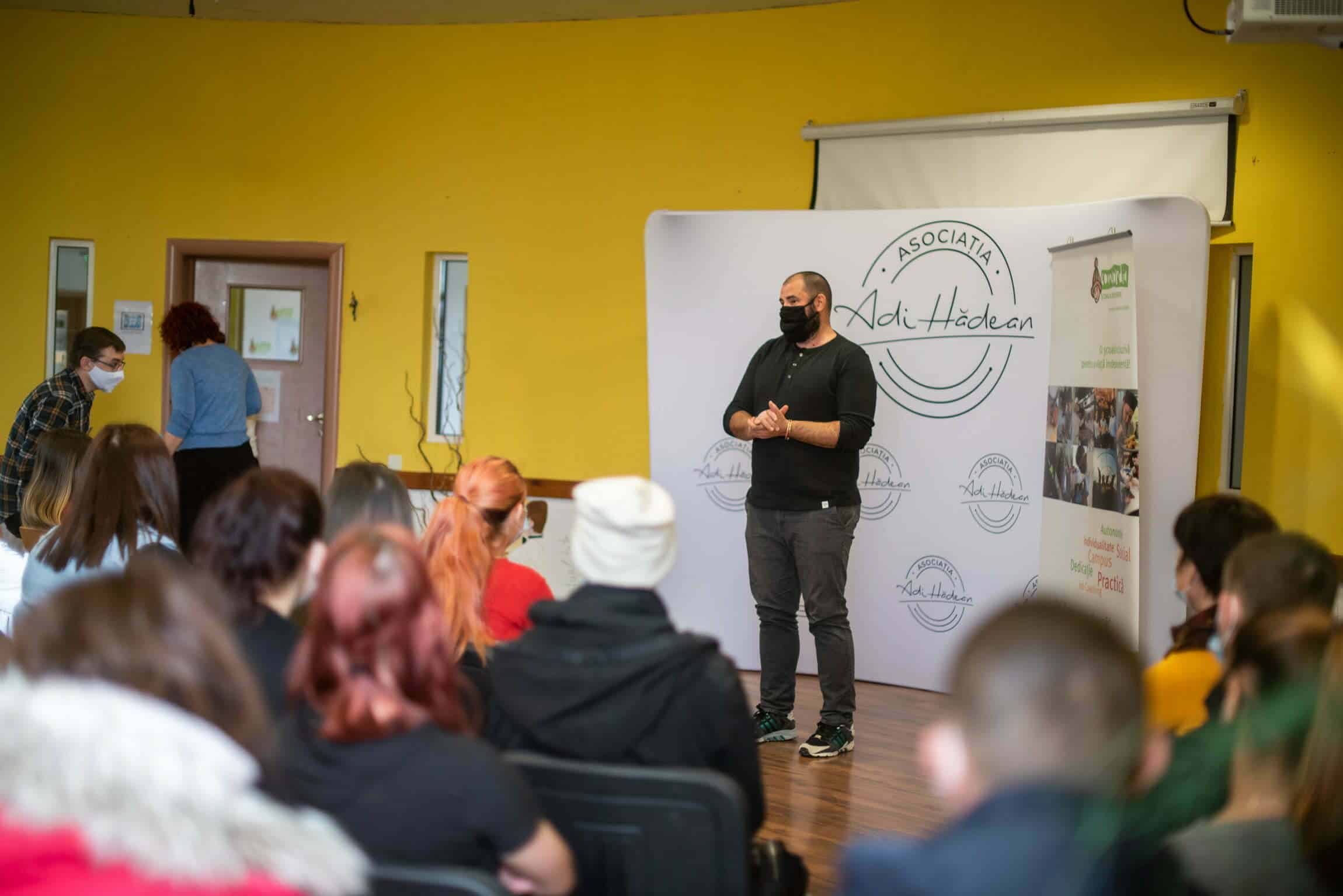 Solidar Social, programul umanitar adaptat pandemiei al Asociaţiei Adi Hădean, a donat peste 300.000 de porţii, până în prezent, și a ținut activi profesioniști din HoReCa, un domeniu greu încercat