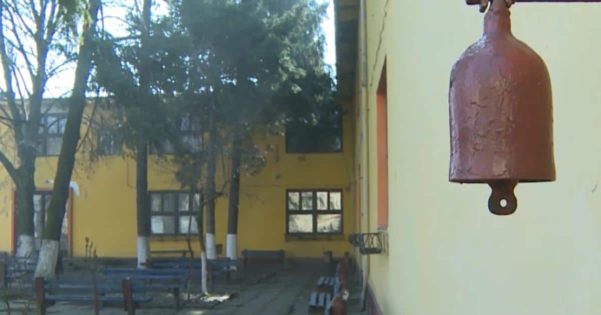 Substanțe interzise distribuite intr-o scoală din Arad