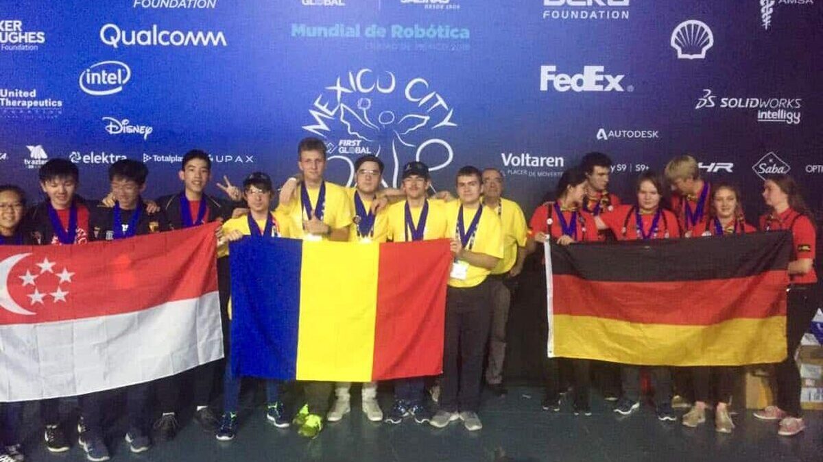 5 medalii de aur pentru România la Olimpiada de robotică FIRST Global Challenge 2018, din Mexic WhatsApp Image 2018 08 20 at 11.42.50 3