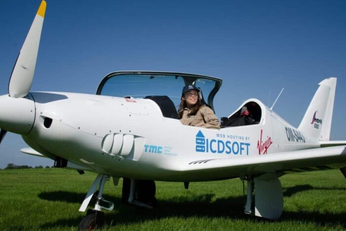 Zara Rutherford onboard Shark©️ Beatrice DeSmet Buzet 1024x678 1