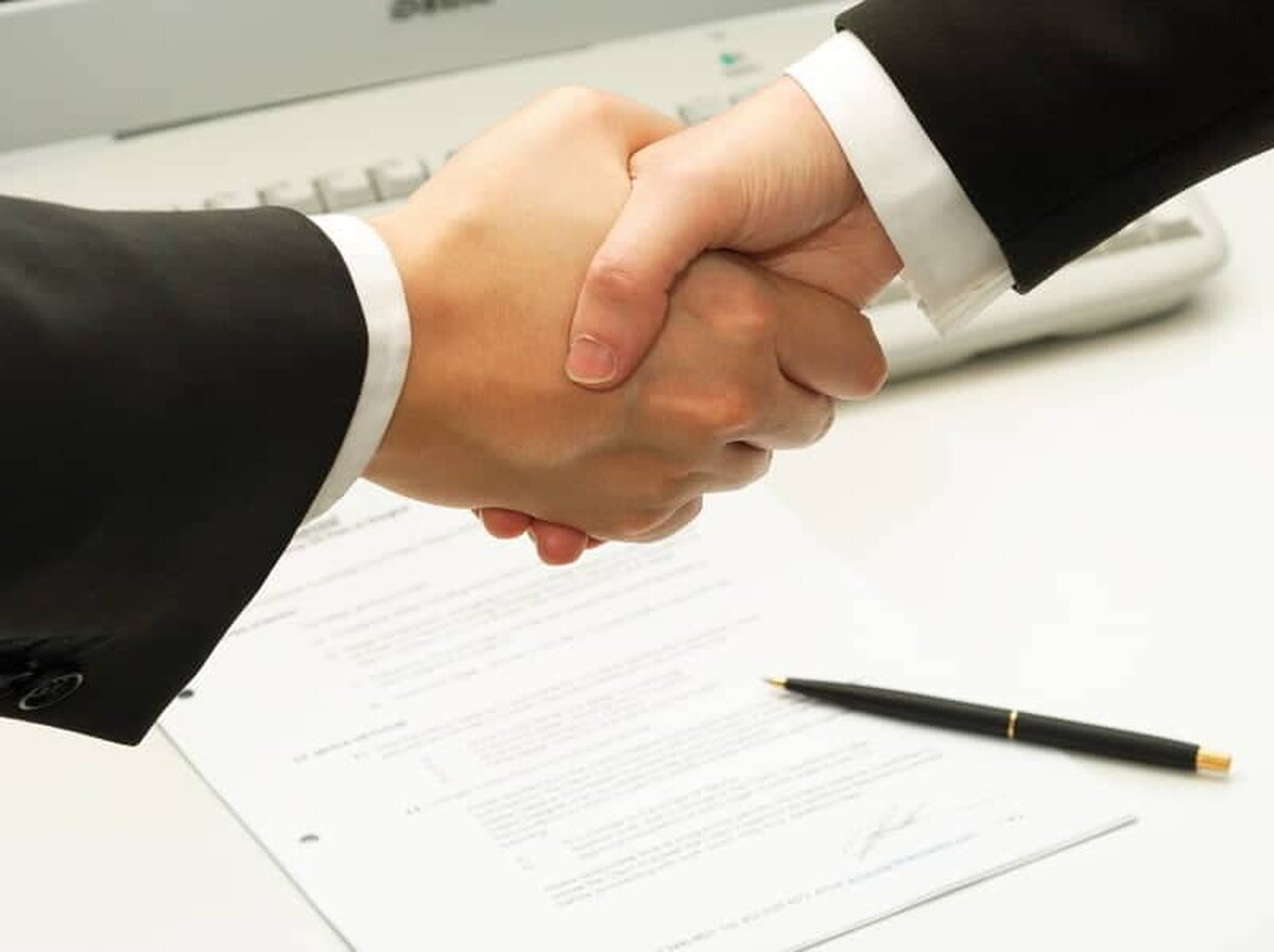 Fuziunile şi achiziţiile încheiate în acest an se apropie de 2.000 de miliarde de dolari, datorită sectorului tehnologic