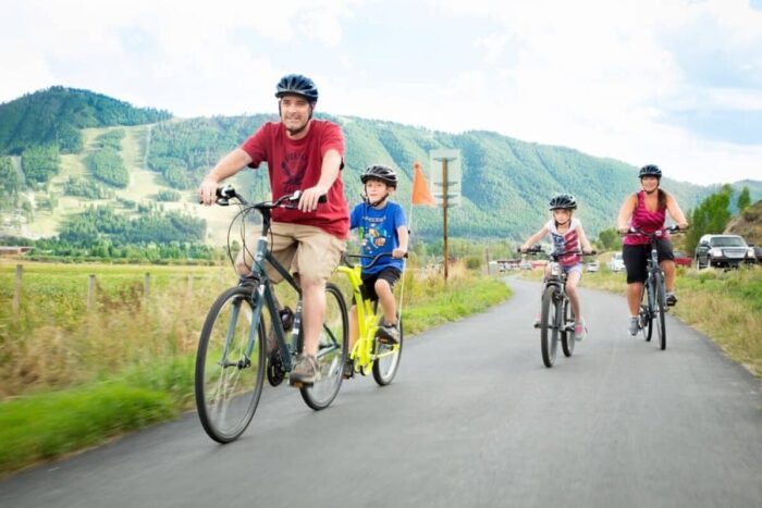 biking miles of pathways in jackson hole 1024x683 1