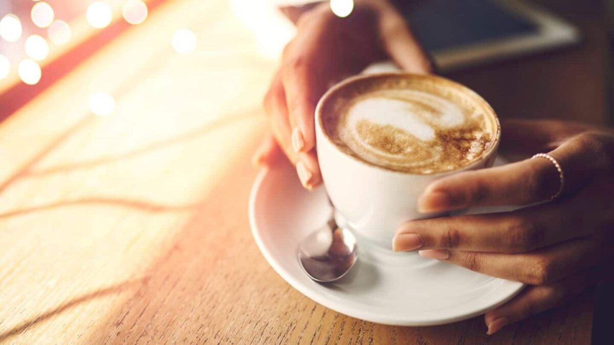 Cum iti afecteaza cafeaua creierul cafeaua