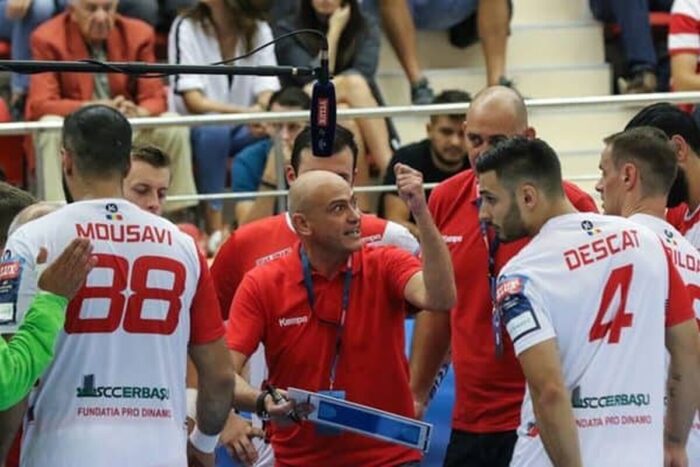 constantin stefan antrenor dinamo handbal 600x400 1