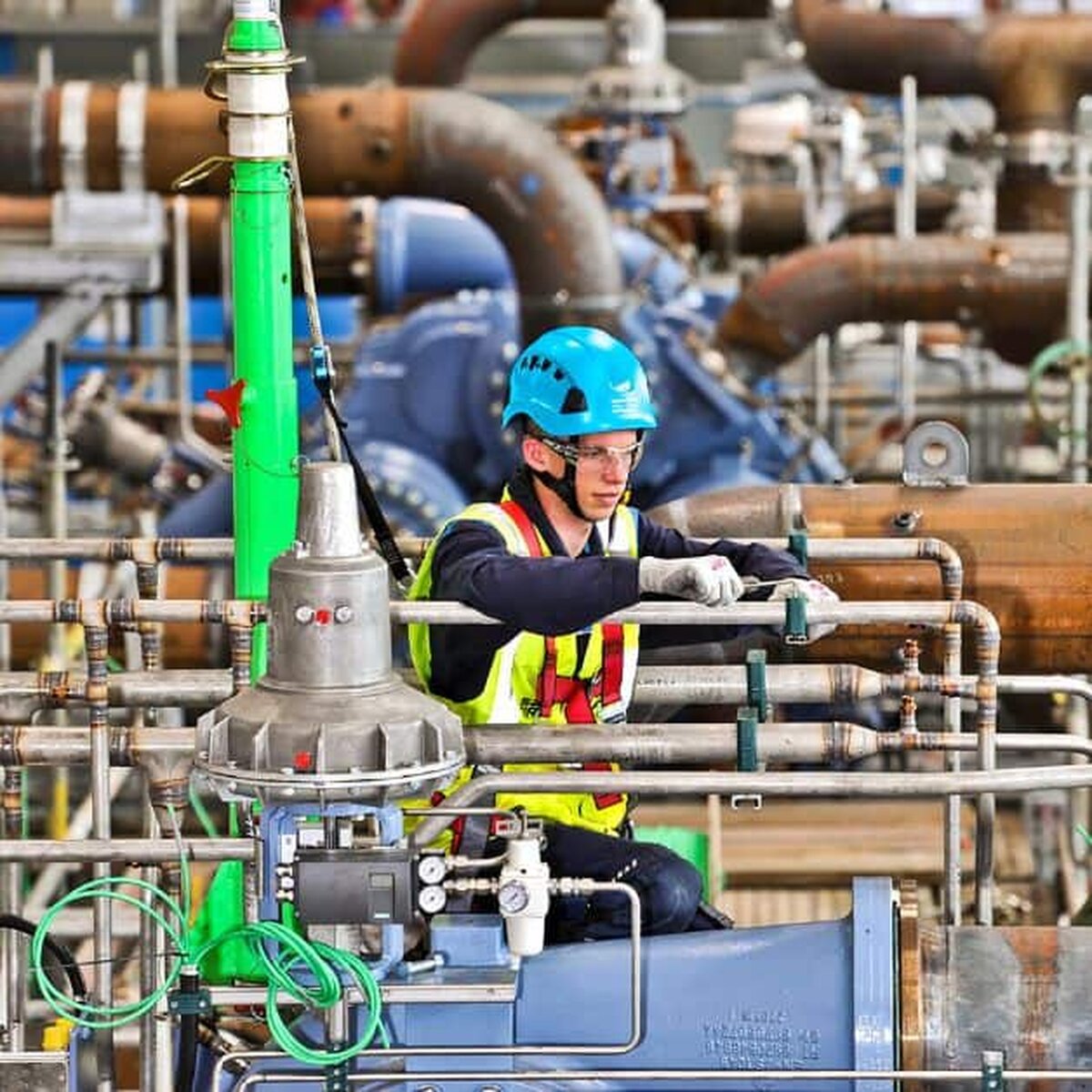 Firma Global Industrii Water a fost trimisă în judecată pentru infracţiuni privind regimul deşeurilor periculoase