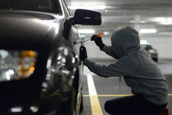 cum iti protejezi masina de raufacatori