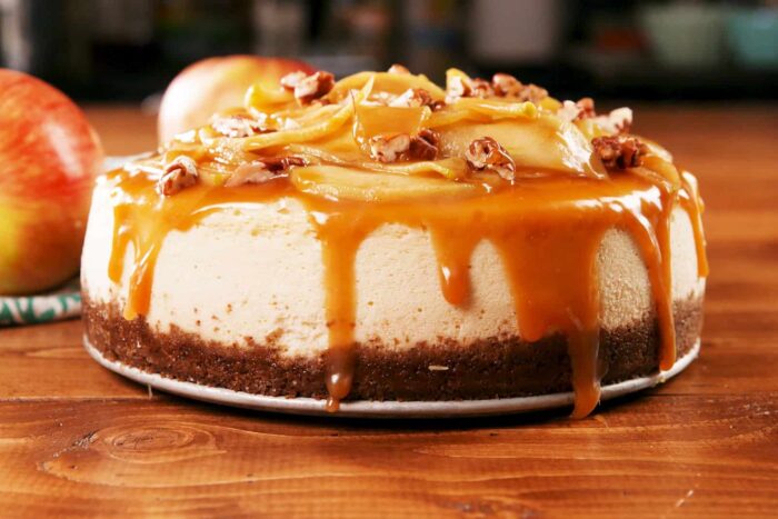 delish caramel apple cheesecake still002 1536860533