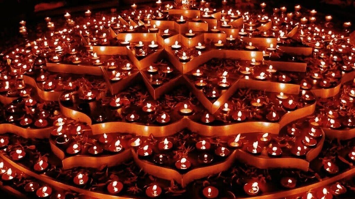 Milioane de oameni din India sărbătoresc Diwali, în timp ce avertismentele legate de Covid și de poluare cresc diwali celebrations 2013