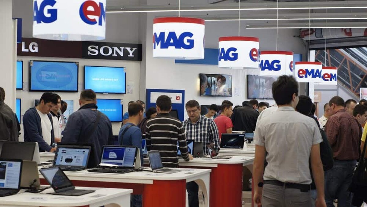 eMag: Aproape trei sferturi dintre comenzile de Black Friday, expediate în primele cinci zile