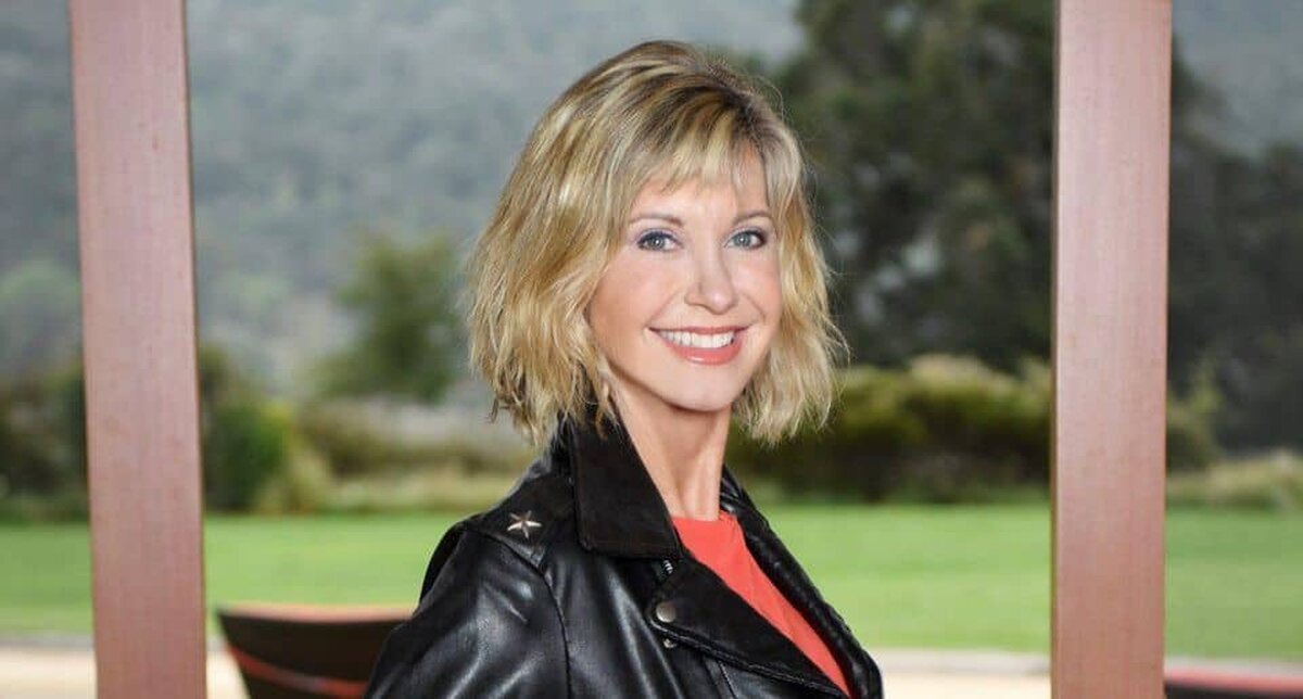 Geaca de piele purtată de actrița Olivia Newton-John în filmul „Grease” va fi scoasă la licitație