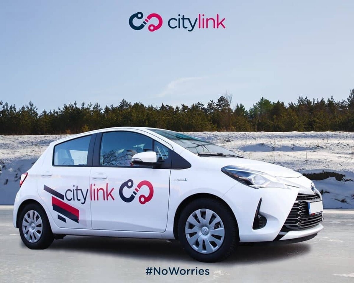 Platforma de mobilitate urbană Citylink ajunge în Braşov cu o flotă de automobile hibride