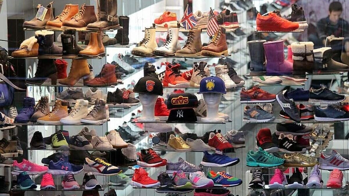 Adidași sau espadrile? Ce să alegi în funcție de stil incaltaminte