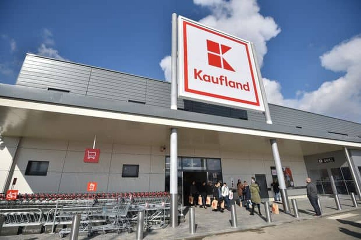 Kaufland România oferă bonus pentru angajaţi, în valoare totală de un milion de euro