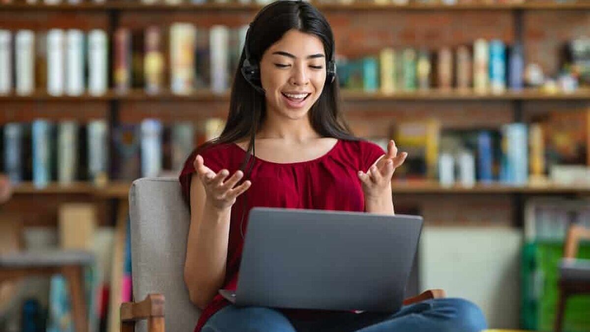 7 metode eficiente de a învăța o limbă străină pentru job laptop business